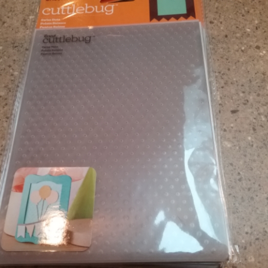 Cuttlebug Embossing Folder – Swiss Dots – Scrapbook Garage